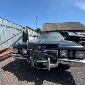 Cadillac DeVille Sedan 1972 – Old Garage